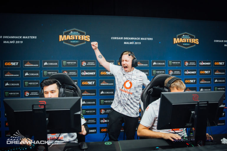 MOUZ击败ENCE赢得CS:GO亚洲锦标赛冠军